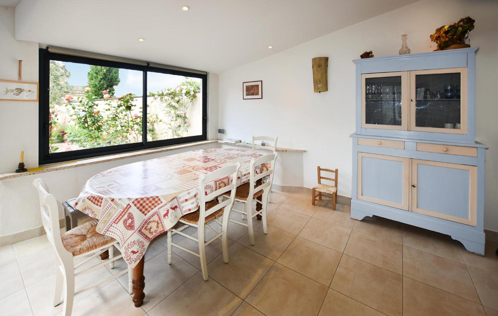 2 Bedroom Gorgeous Home In Villes-Sur-Auzon Exterior foto