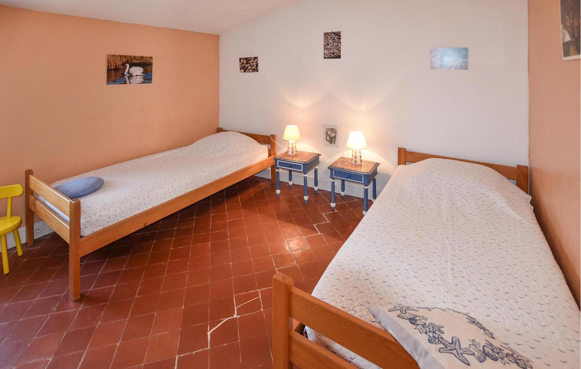 2 Bedroom Gorgeous Home In Villes-Sur-Auzon Exterior foto