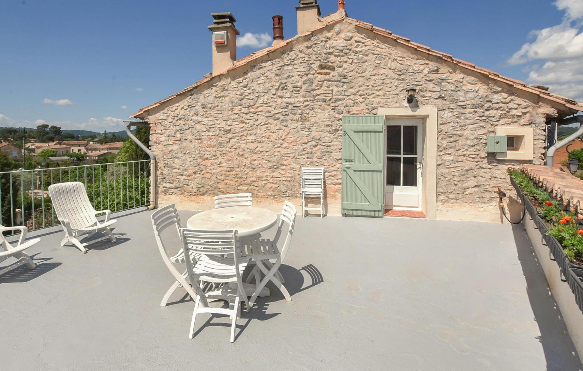 2 Bedroom Gorgeous Home In Villes-Sur-Auzon Exterior foto